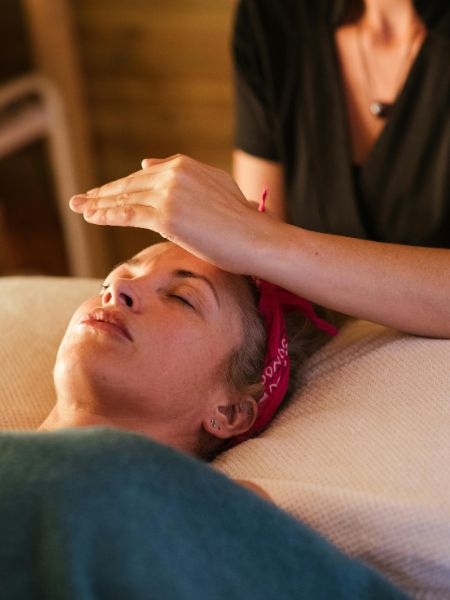 Reiki practitioner at work